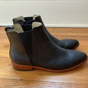 Nisolo Classic Chelsea Boot/ Black/ Size 10